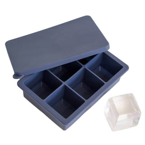 Giant-Ice-Cube-Tray-with-lid